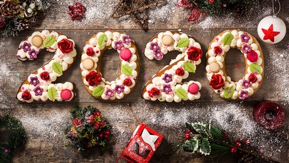 Lebkuchen in der Form der Zahl 2020