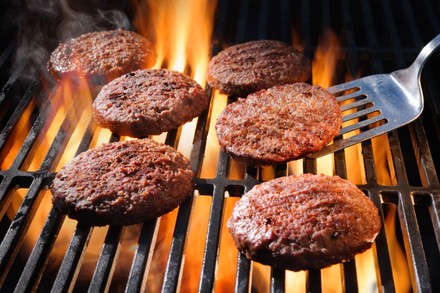 Fleisch auf Grill