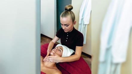 Wellnessbereich im Wald & Schlosshotel Friedrichsruhe