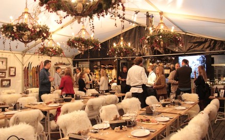 Lokal mit alpinem Flair