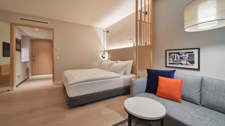 Wohnbereich im Adina Hotel Vienna Belvedere