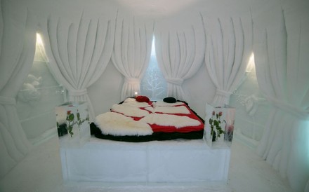 Eis-Suite in einem Iglu