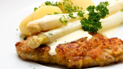 Spargel mit Schnitzel