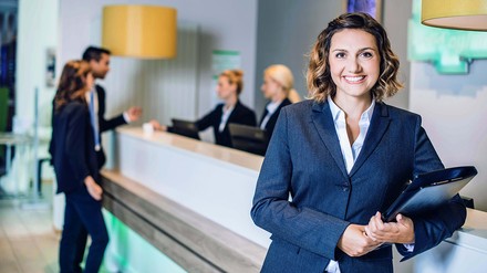 Die Weiterbildung „Human Resources in der Hotellerie“ des IST-Studieninstituts startet ab Juli 2022 viermal im Jahr. (Foto: © IST-Studieninstitut GmbH)