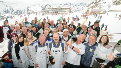 Johann Lafer mit Kollegen bei seiner Küchenparty auf der Idalp