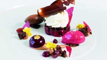 Schwarzwaelder Kirsch-Muesli aus dem Lokal von Thomas Wohlfahrt