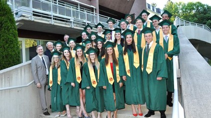 91 frisch gebackene Tourismusexperten von den Tourismusschulen Bad Gleichenberg