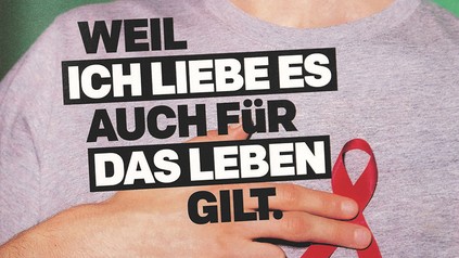 BRAVO-Anzeige zum Welt-AIDS-Tag mit der Aufschrift: "Weil 'ich liebe es' auch für das Leben gilt"