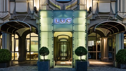 Hotel Luc Berlin Eingang