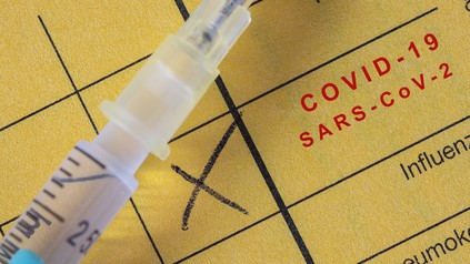 Impfausweis mit Covid-Impf-Vermerk