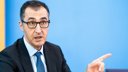 Cem Oezdemir