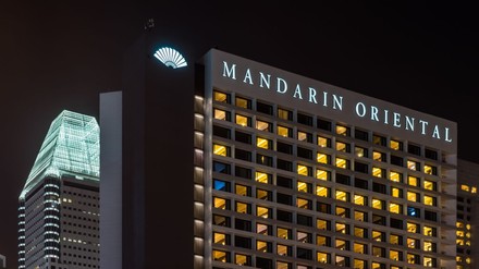 Mandarin Oriental-Hotel bei Nacht