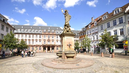 Brunnen mit Statue in Heidelberg