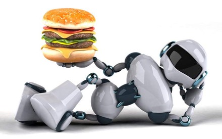 Ein Roboter in entspannter Pose hält einen köstlichen Burger hoch