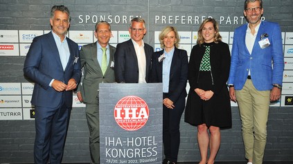 Neu gewählte Mitglieder des IHA-Vorstands und -Beirats