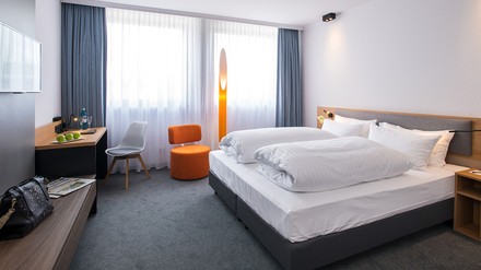 Blick in eines der Hotelzimmer im Fleming’s Express Hotel Frankfurt