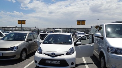 Mietwägen auf Parkplatz
