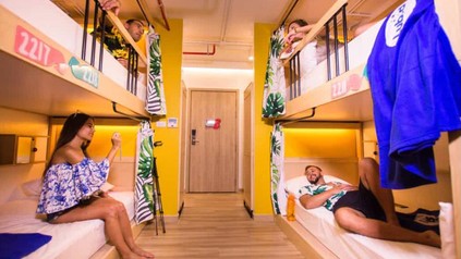 Ein Gemeinschaftsschlafraum in einem Hotel