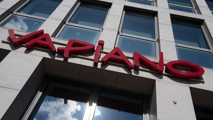 Das Logo an einer geschlossenen Vapiano-Filiale