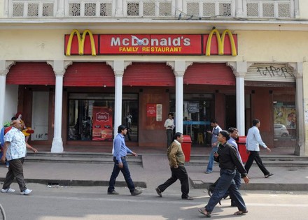 Eine Filiale der US-Fastfoodkette McDonald’s in Jaipur in Indien