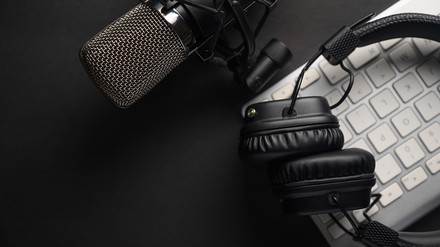 Mikrofon und Kopfhörer