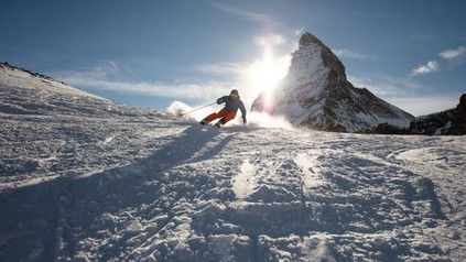 Skifahrer vor dem Matterhorn